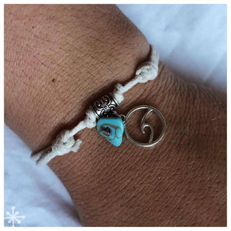 Silver wave bracelet with turquoise