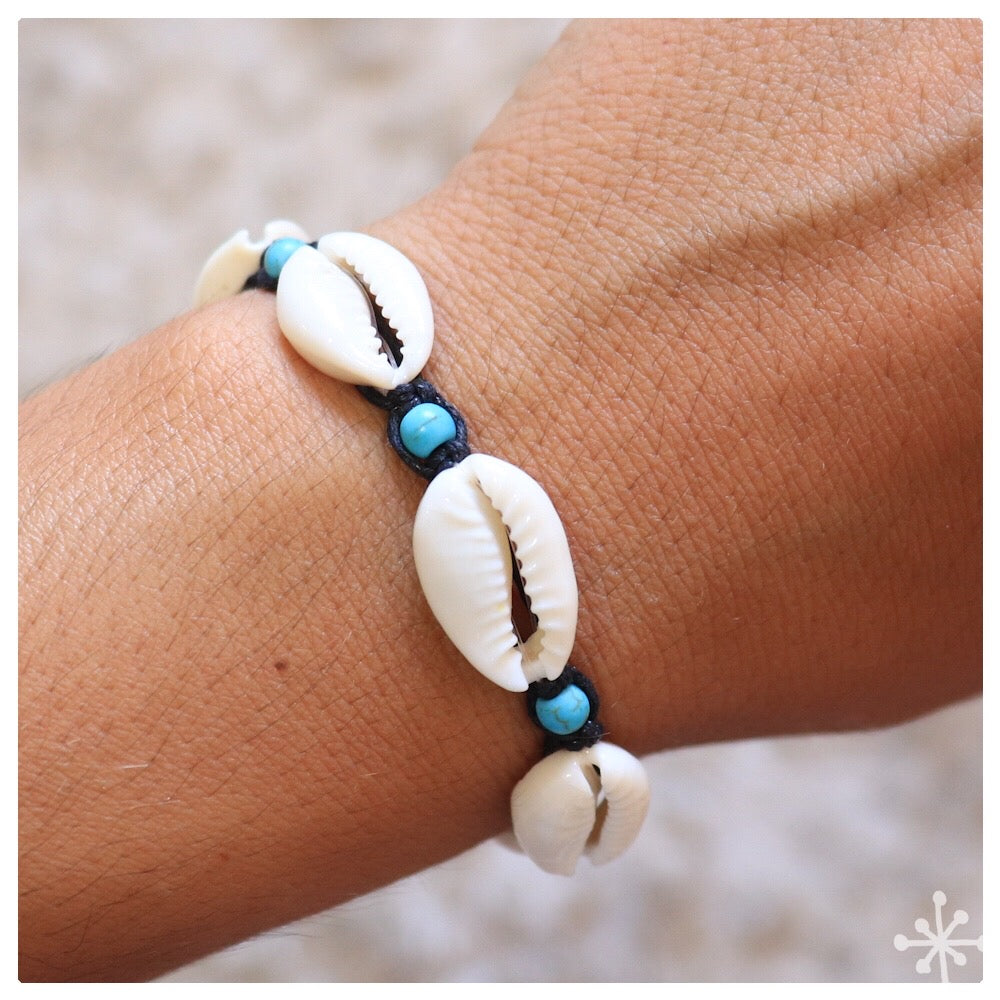 Cowrie Shell Bracelet Black with Blue Beads