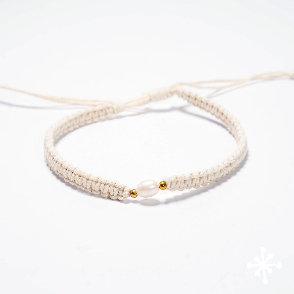 Macrame-Bracelet-Single-pearl-cream