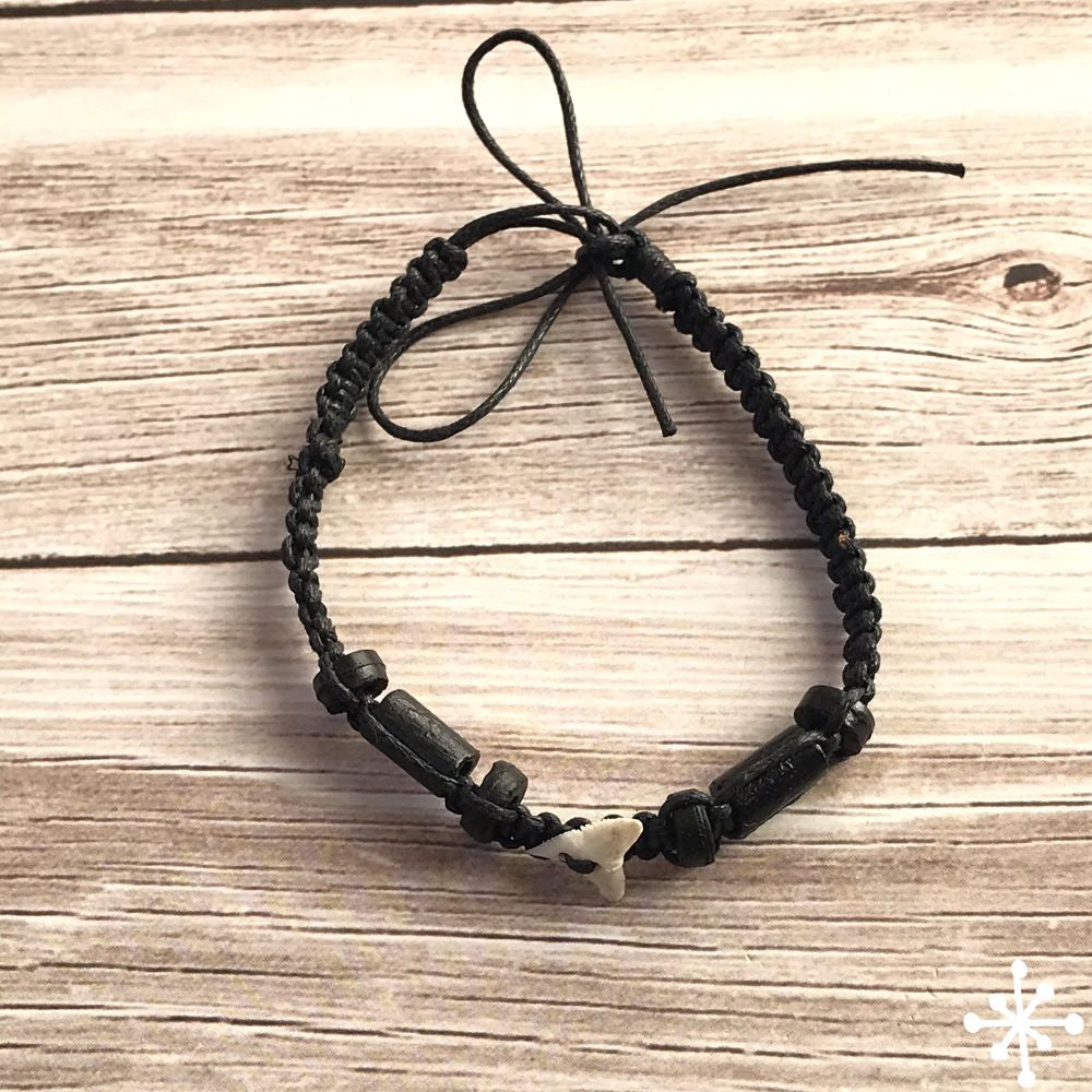 Shark tooth anklet black